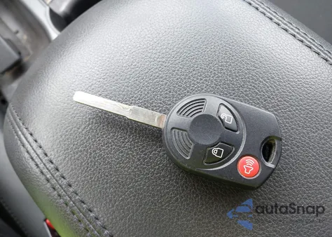 2016 Ford Escape S z USA, uszkodzony, nr VIN 1FMCU0F75GUB80550